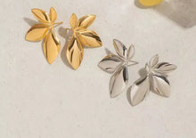 Load image into Gallery viewer, JEWELRY DROP RTS