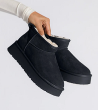 Load image into Gallery viewer, SUEDE BOOTS RTS