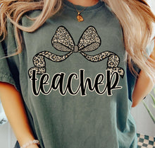 Load image into Gallery viewer, Leopard Bow School Titles
